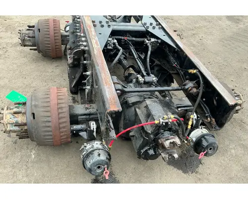 HENDRICKSON HAULMAAX Cutoff Tandem Axle