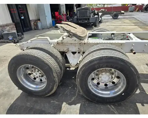 HENDRICKSON HTB-LT Cutoff Tandem Axle