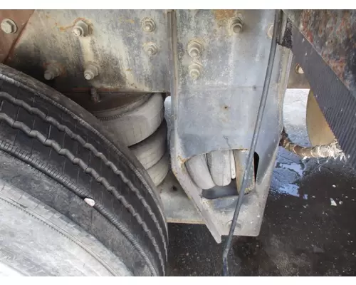 HENDRICKSON NON-STEER AXLE, PUSHER