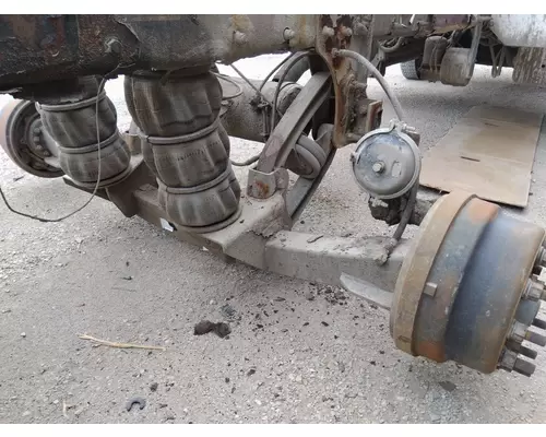 HENDRICKSON NON-STEER AXLE, PUSHER