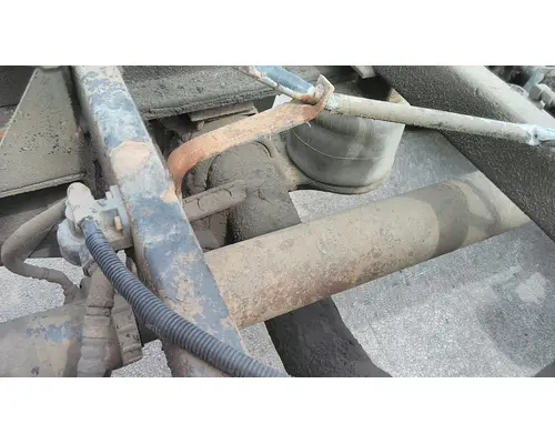 HENDRICKSON NON-STEER AXLE, PUSHER