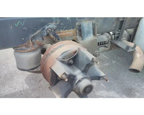 HENDRICKSON NON-STEER AXLE, PUSHER
