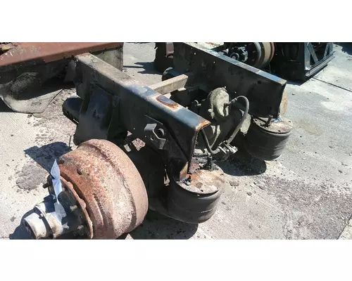 HENDRICKSON NON-STEER AXLE, PUSHER