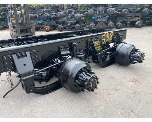 HENDRICKSON PRIMAAX EXTREME Cutoff Assembly (Complete With Axles)