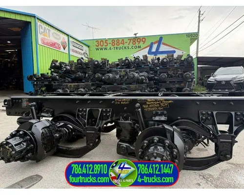 HENDRICKSON PRIMAAX Cutoff Assembly (Complete With Axles)