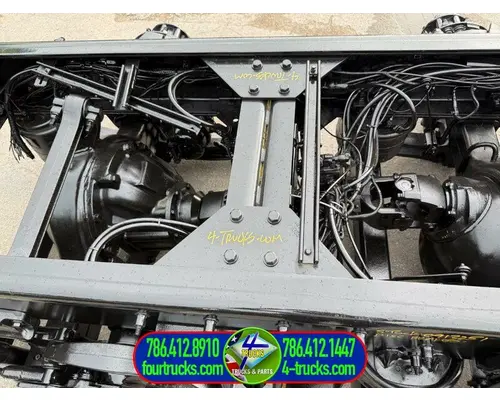 HENDRICKSON PRIMAAX Cutoff Assembly (Complete With Axles)