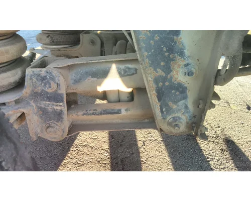 HENDRICKSON STEER AXLE, PUSHER