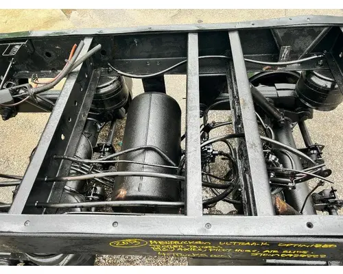 HENDRICKSON ULTRAA-K Cutoff Assembly (Complete With Axles)