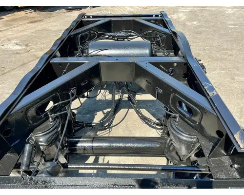 HENDRICKSON VANTRAAX 11328 Cutoff Assembly (Complete With Axles)