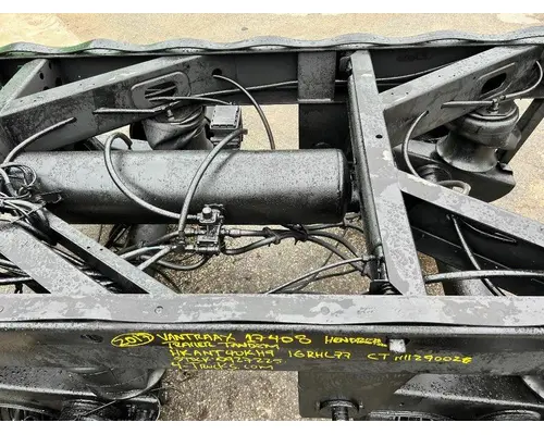 HENDRICKSON VANTRAAX Cutoff Assembly (Complete With Axles)