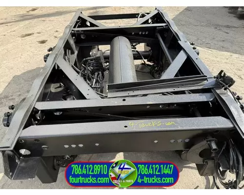 HENDRICKSON VANTRAAX Cutoff Assembly (Complete With Axles)