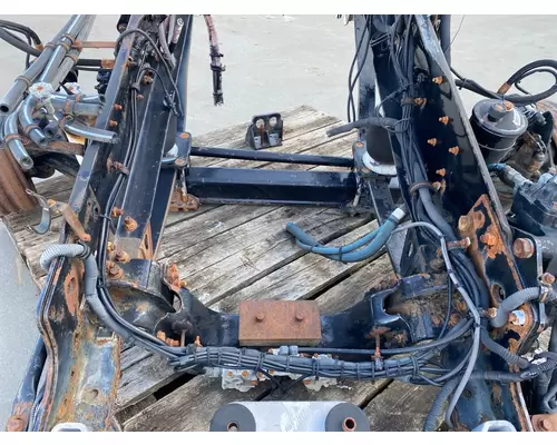 HENDRICKSON W900 Front End Assembly