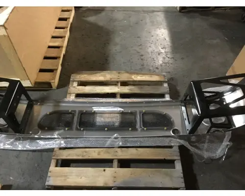 HENDRICKSON  Bumper Assembly, Front