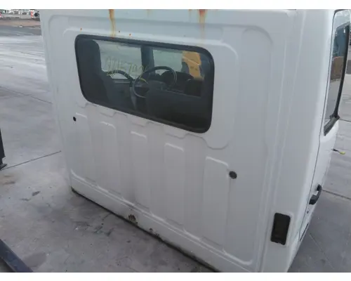 HINO 145 CAB