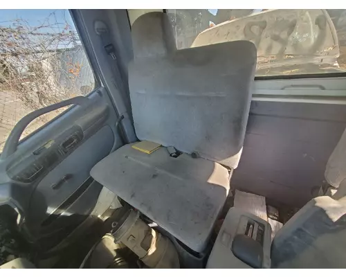 HINO 145 Seat, Front