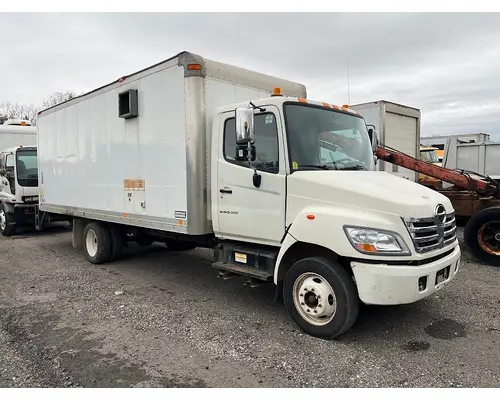HINO 185 Complete Vehicle