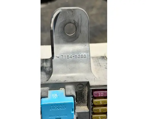 HINO 185 Fuse Box