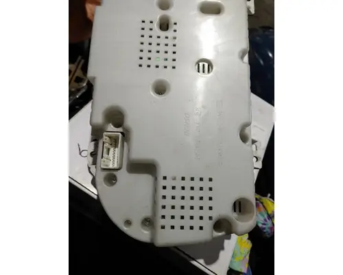 HINO 185 Instrument Cluster