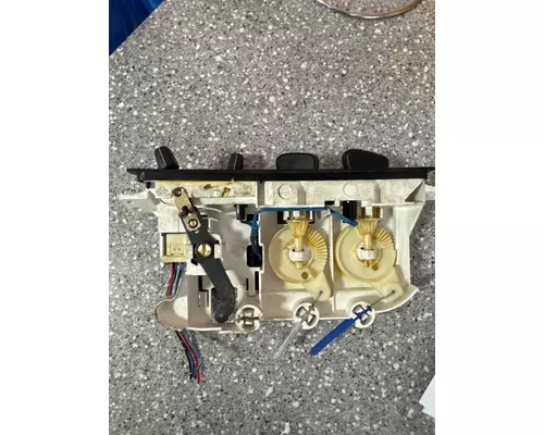 HINO 185 Temperature Control