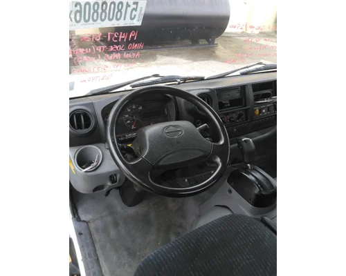 HINO 195H CAB