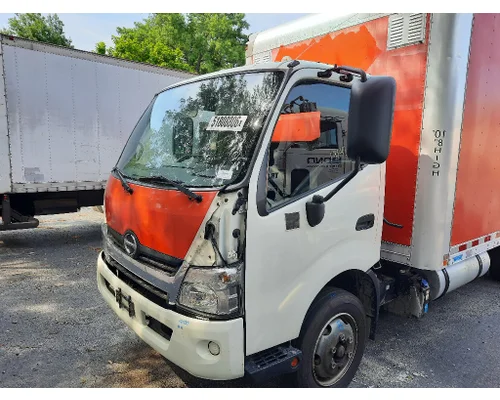 HINO 195H CAB