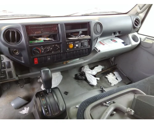 HINO 195H CAB