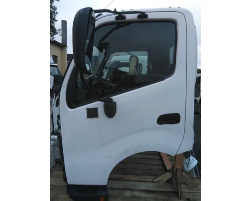 HINO 195H CAB