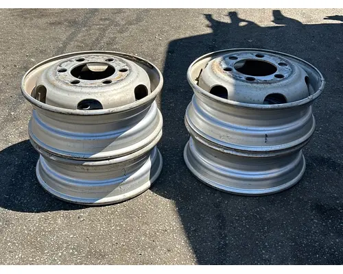HINO 195 Tire and Rim