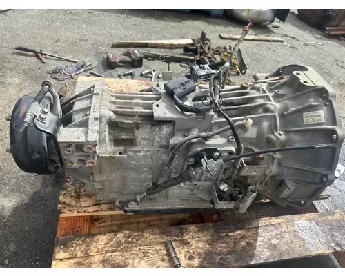 HINO 195 Transmission Assembly