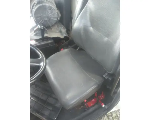 HINO 238 SEAT, FRONT