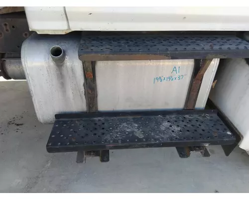 HINO 268 2005-2005 FUEL TANK