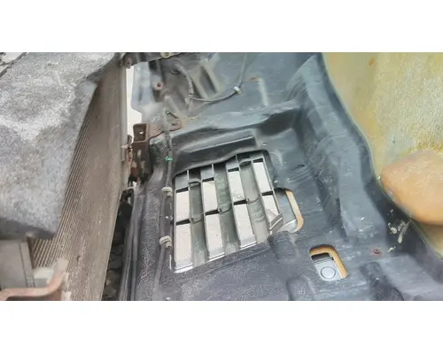 HINO 268 2005-2005 HOOD