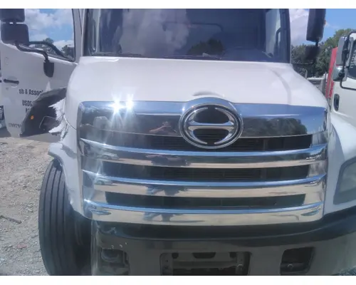 HINO 268 2011-2018 GRILLE