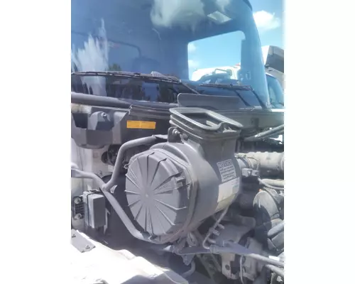 HINO 268 AIR CLEANER