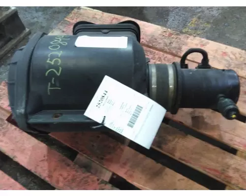 HINO 268 AIR CLEANER