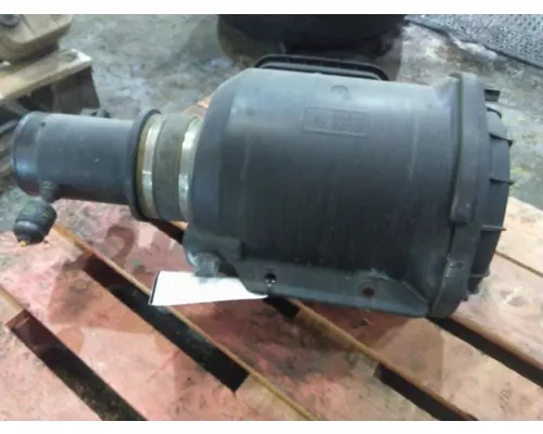 HINO 268 AIR CLEANER