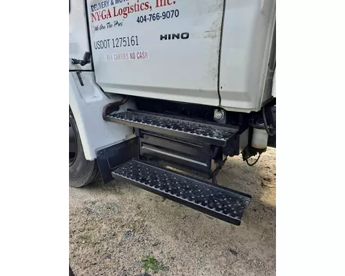 HINO 268 BATTERY BOX