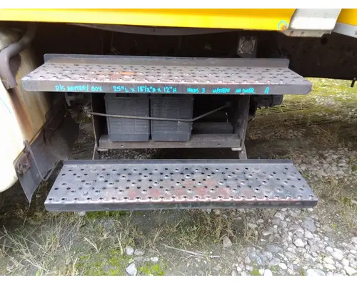 HINO 268 BATTERY BOX