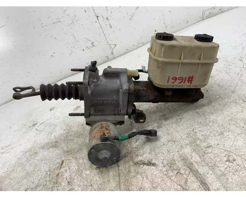 HINO 268 Brake Master Cylinder