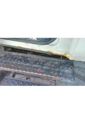HINO 268 CAB STEP