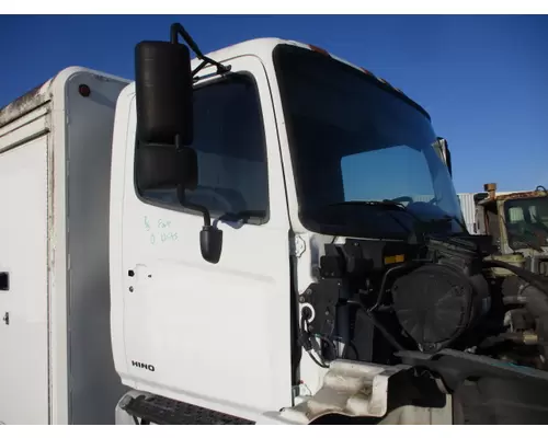 HINO 268 CAB