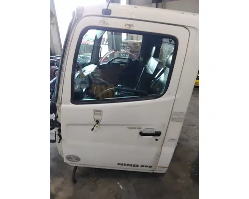 HINO 268 CAB