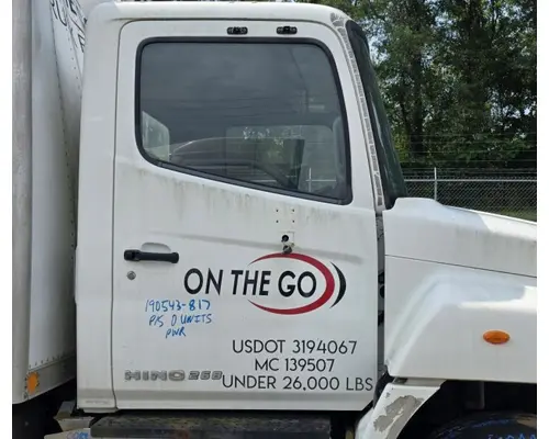 HINO 268 CAB