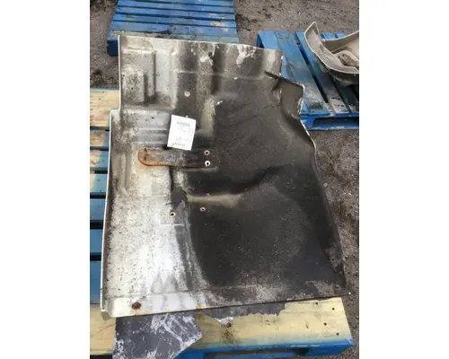 HINO 268 Fender Extension