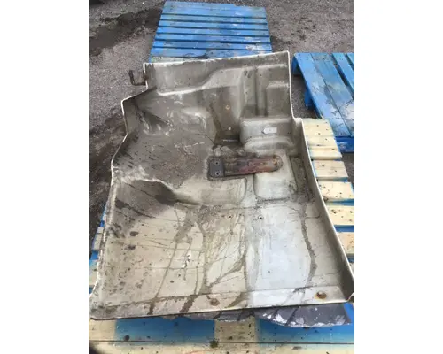 HINO 268 Fender Extension