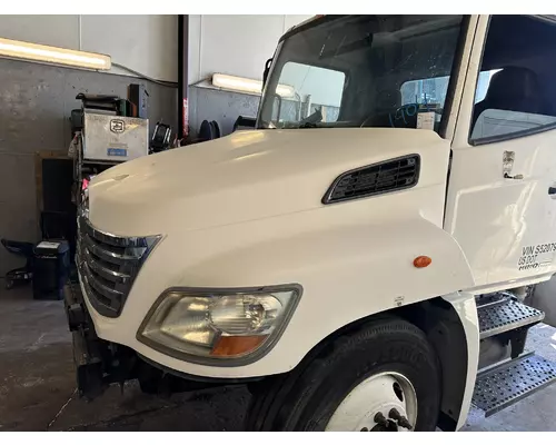 HINO 268 Fender