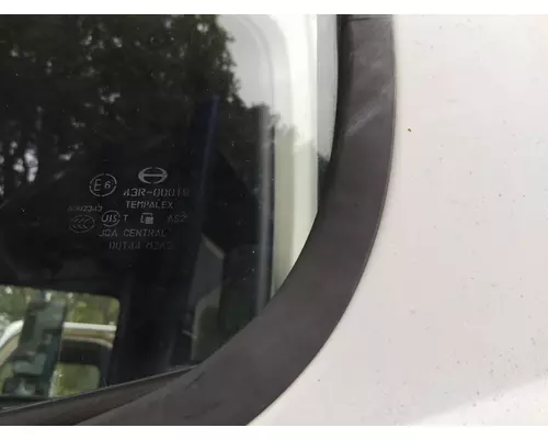 HINO 268 GLASS, DOOR, FRONT