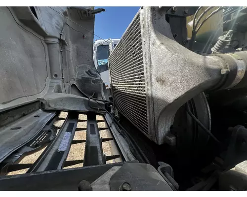 HINO 268 Radiator