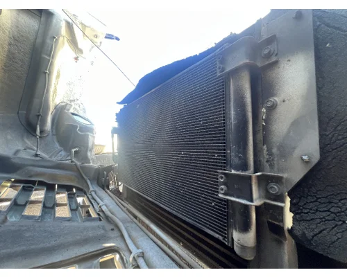 HINO 268 Radiator