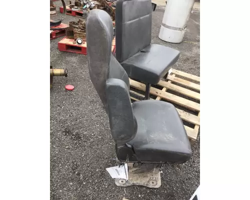 HINO 268 SEAT, FRONT